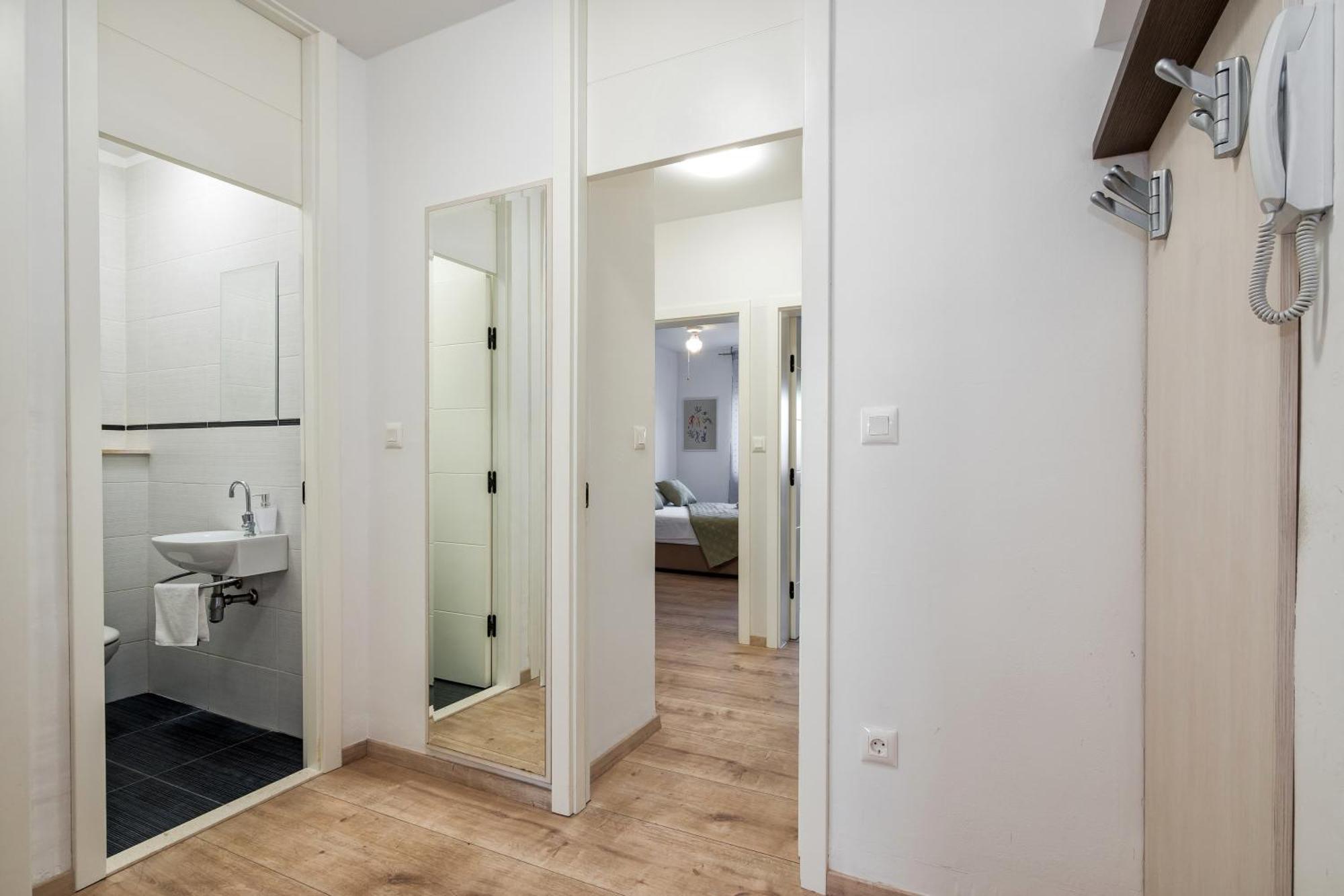 Spinut Sunset 3Bd Apartment - Sea View Balcony & Quiet Area Сплит Экстерьер фото