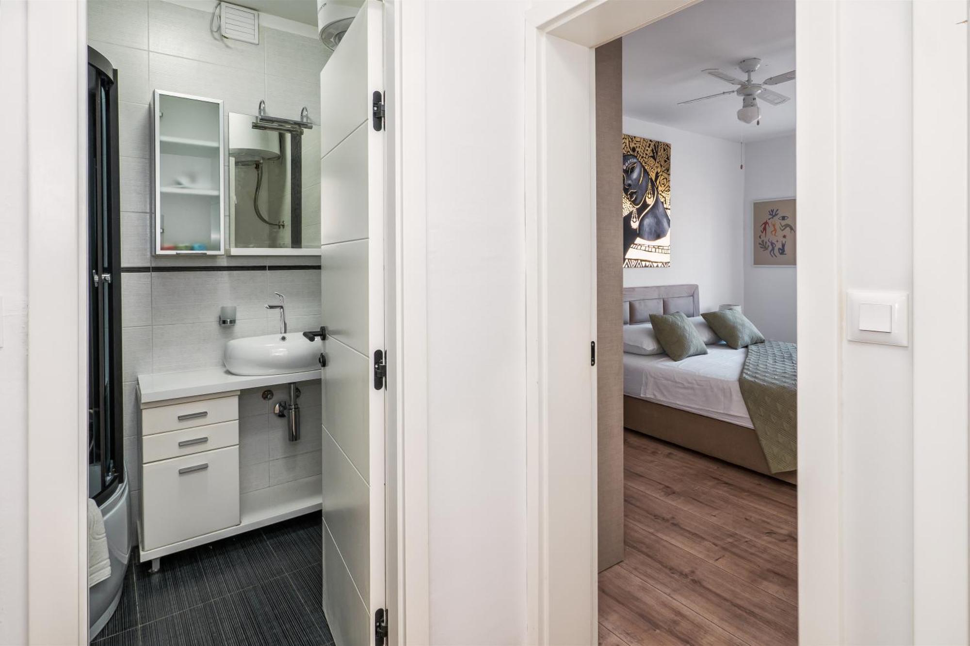 Spinut Sunset 3Bd Apartment - Sea View Balcony & Quiet Area Сплит Экстерьер фото