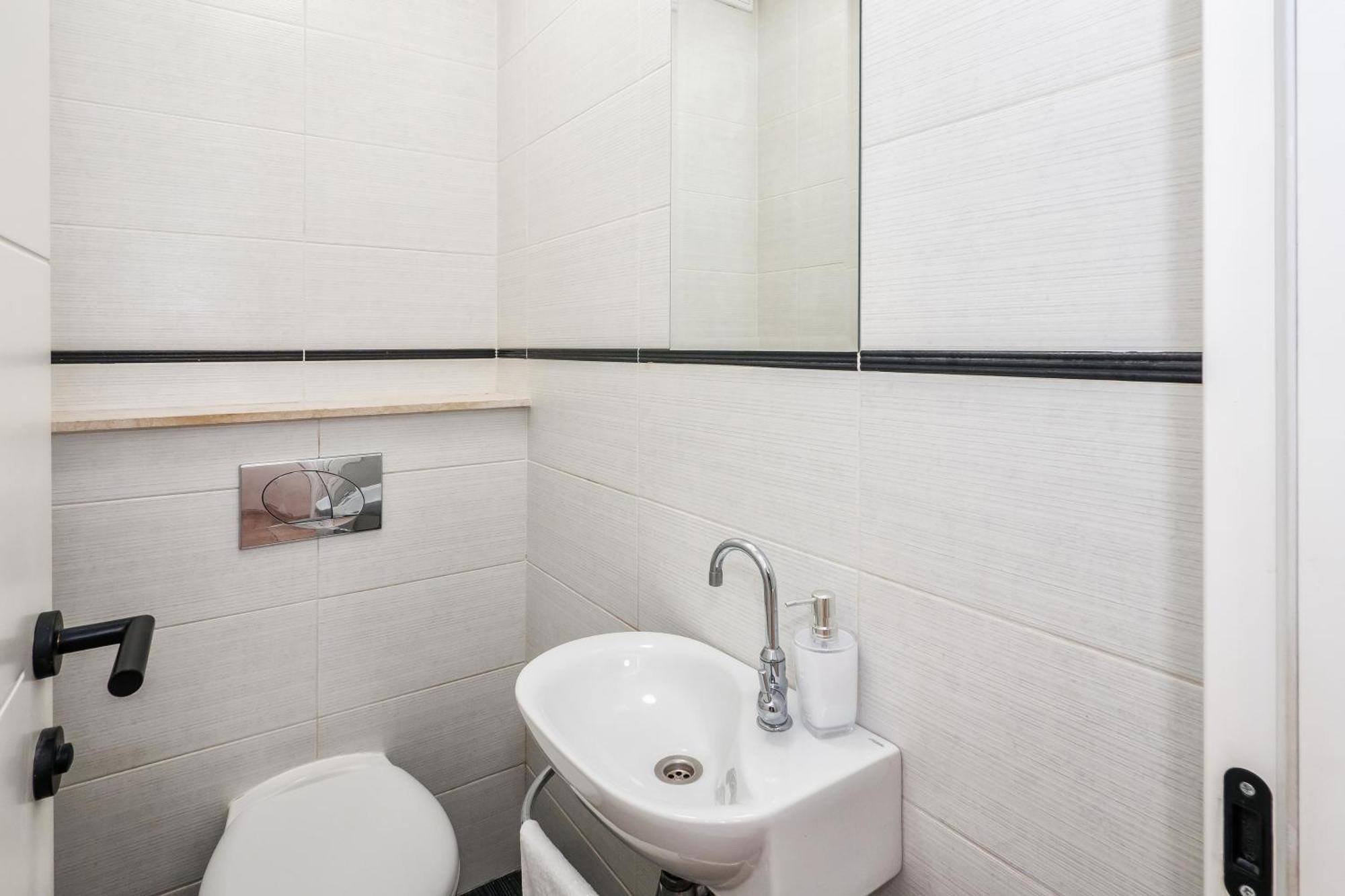 Spinut Sunset 3Bd Apartment - Sea View Balcony & Quiet Area Сплит Экстерьер фото